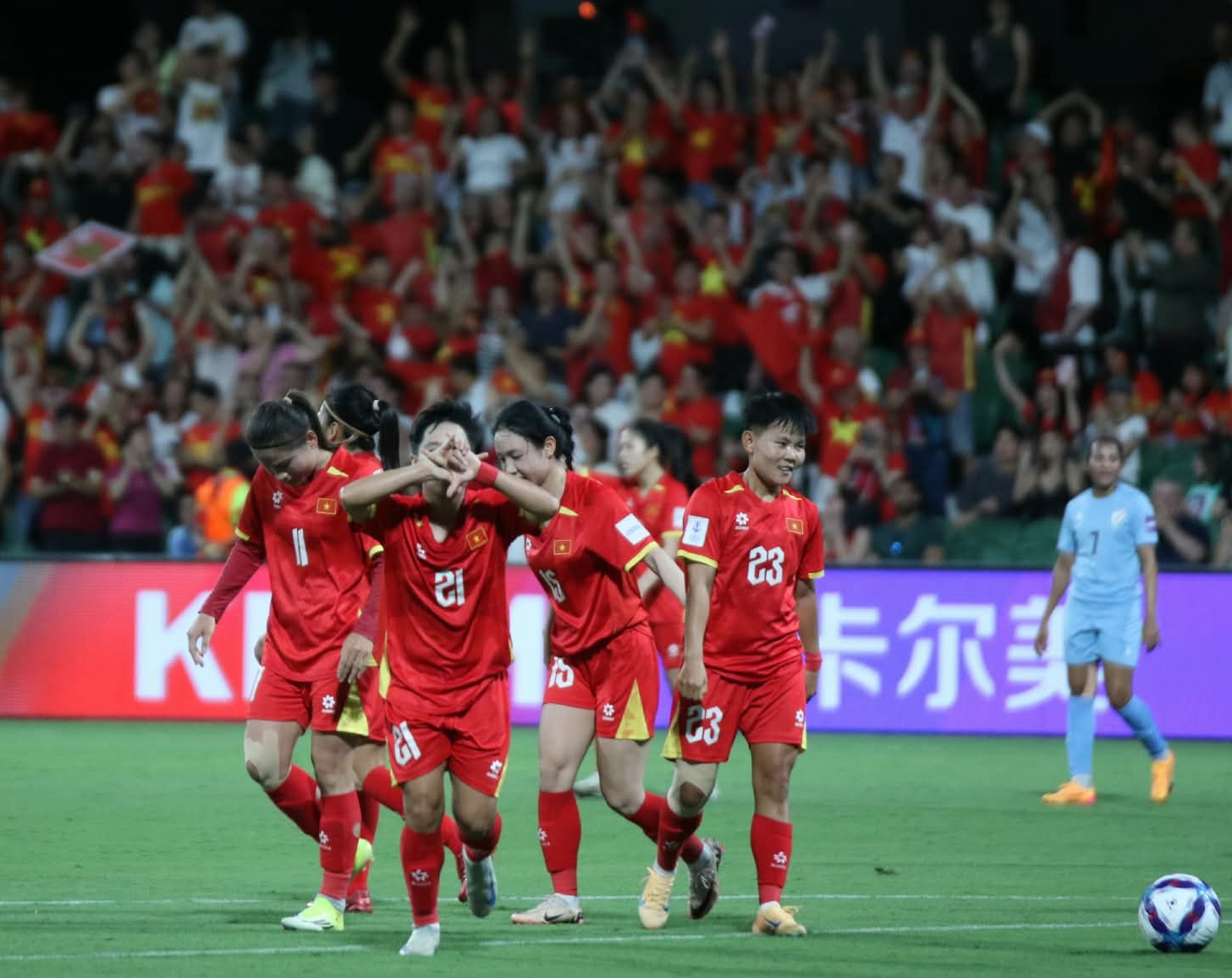 Video bàn thắng đội tuyển nữ Việt Nam và Ấn Độ: Vỡ òa phút bù giờ

